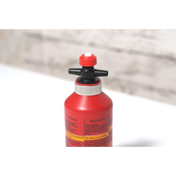 957円 【63%OFF!】 トランギア 燃料ボトル フューエルボトル0.3L オリーブ TR-506103 trangia 957円 【63%OFF!】 トランギア 燃料ボトル フューエルボトル0.3L オリーブ TR-506103 trangia