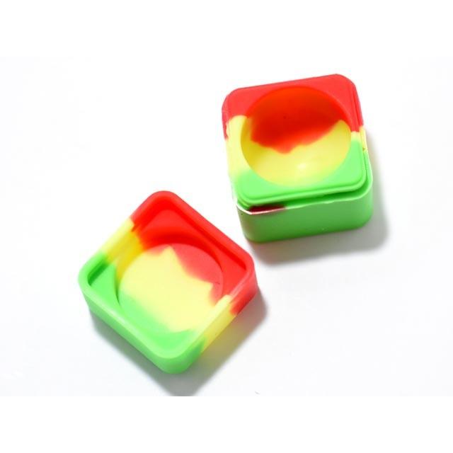 サイコロ型シリコンケース |  | 02