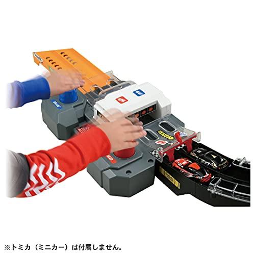 [即日発送] タカラトミー トミカ トミカスピードウェイ 実況サウンド デジタルアクセルサーキット 【Z1959125062】(10538円)
