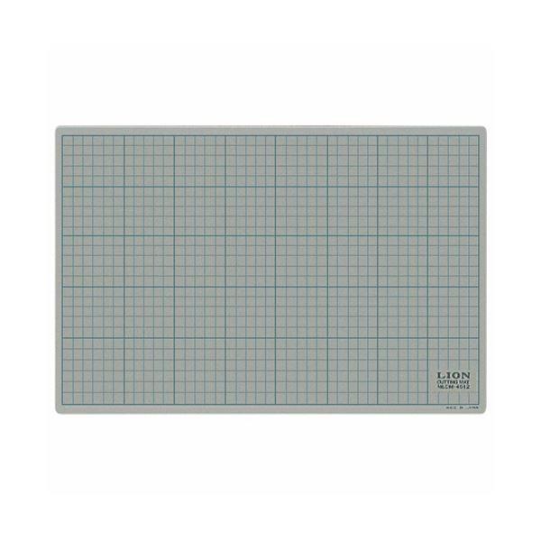 (まとめ) ライオン事務器 カッティングマット 再生PVC製 両面使用 450×300×3mm 灰/黒 CM-4512 1枚 〔×5セット〕