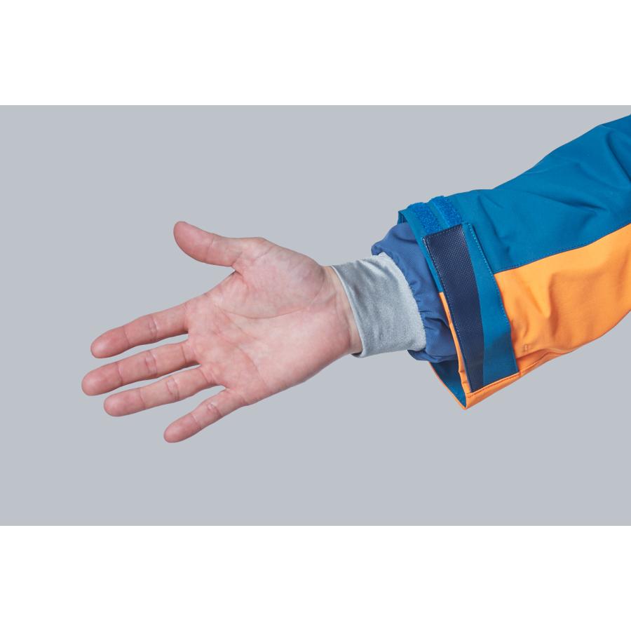 REW INSANE JKT 11【 GORE-TEX 】B-GREEN x SLATE x F-ORANGE 展示