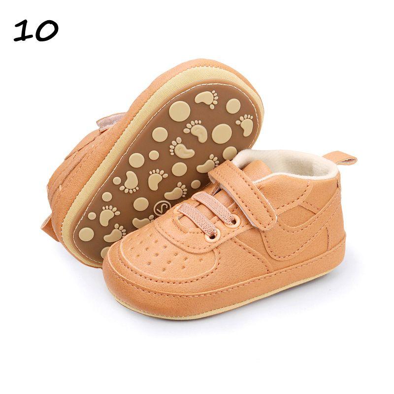 【新品未使用タグ付】バーバリー　ファーストシューズ　スニーカー ベビー BURBERRY（スニーカー）のフリマアイテム一覧