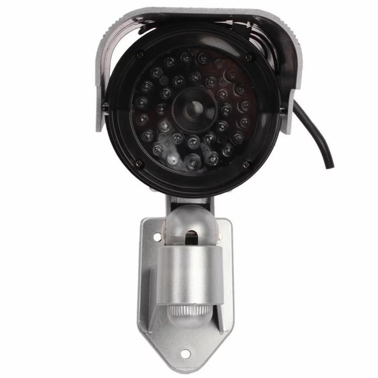 LED 常時点滅 で不審者を常に威嚇! ソーラーパネル 搭載 ダミーカメラ 防犯カメラ2個セット 並行輸入品 Amazon.co.jp: 【防犯カメラ（ダミー）】LED 常時点滅 で不審者を常に