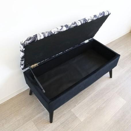 輸入家具 スツール ボックス オットマン ブラック モノトーン 花柄 