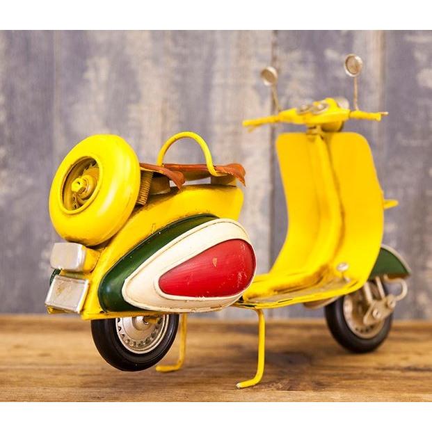 輸入雑貨 ブリキ ミニカー 置物 ベスパ スクーター バイク イエロー 黄色 ローマの休日 イタリア ビンテージ調 アンティーク風 1904d 1359 リビングスタジオ 011 1904d 1359 リビングスタジオ 通販 Yahoo ショッピング
