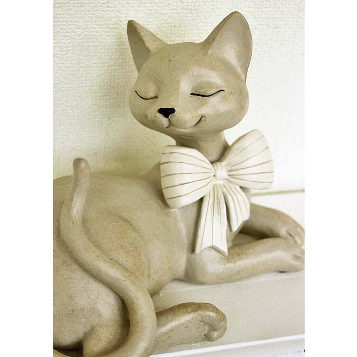猫の置物　リボンが可愛い　パステルカラー 輸入雑貨 ネコ 猫 置物 オブジェ リボン リラックスねこ おすまし顔
