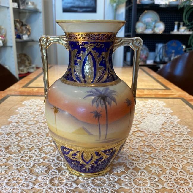 ノリタケブルー金彩葡萄盛紋様花瓶