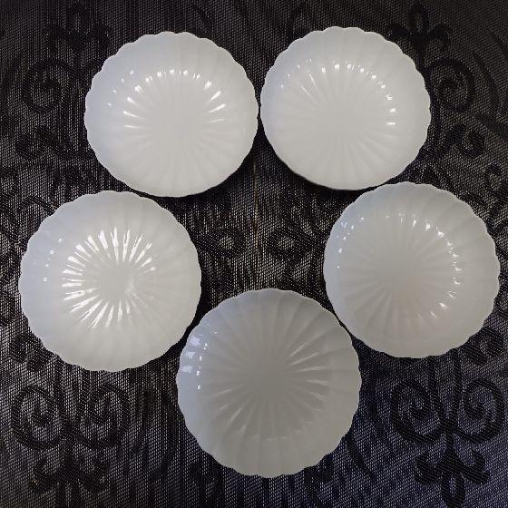 有田焼　賞美堂　観山窯　白磁　菊割皿揃　５枚セット　銘々皿　輪花皿　和皿　取り皿 有田焼 賞美堂 観山窯 白磁 菊割皿揃 5枚セット 銘々皿 輪花