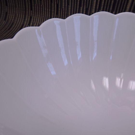 賞美堂　其泉　有田焼　丼　美品 賞美堂 有田焼 白磁 菊割り 丼(大) 其泉 引き出物 得トクセール