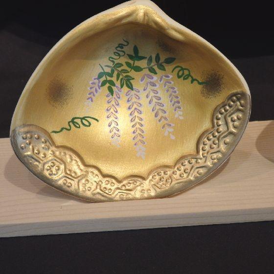 瀬戸・須原陶磁工房 錦彩 貝合わせ(藤) 飾り台付き : リビングT&S