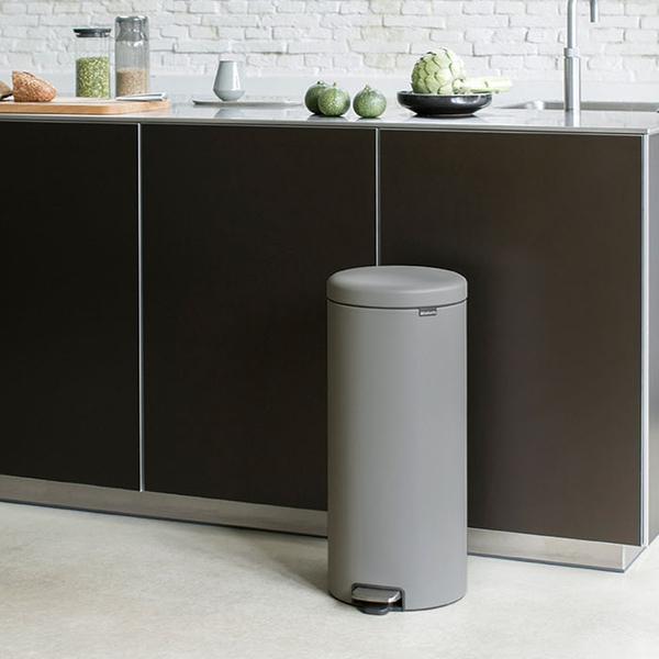brabantia ブラバンシア ゴミ箱 ペダルビン NEWICON LUXURY brabantia ブラバンシア ゴミ箱 ペダルビン NEWICON LUXURY