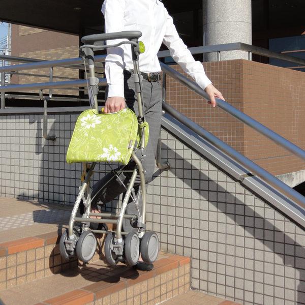 シルバーカー さんぽっぽ コンパクト 座れる （ カート 歩行器 歩行