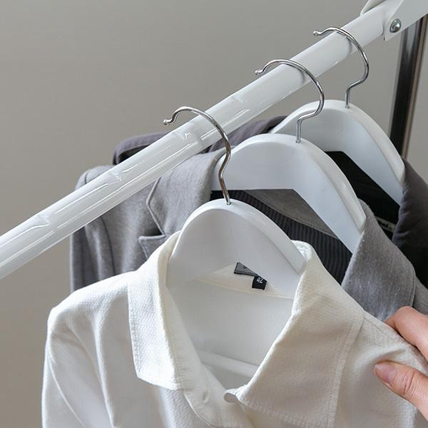 ハンガー ラック 三角コーナーハンガー 折りたたみ 組立式 （ パイプ