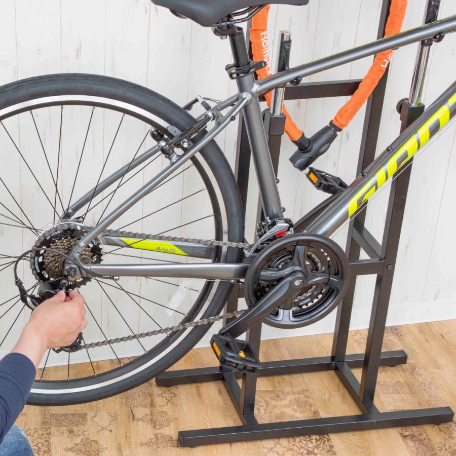 GIANT クロスバイク ＋自転車保管用のポール