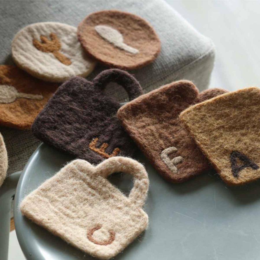 コースター 10cm カフェ 羊毛フェルト 同色5枚セット （ フェルト