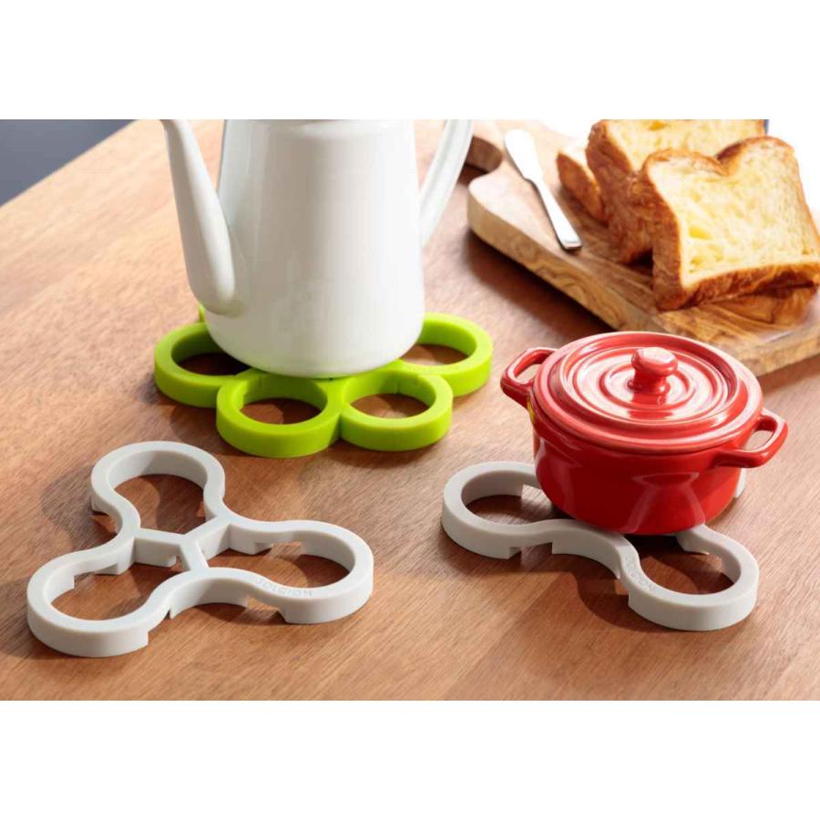 イケックス工業 鍋敷き シリコン製 2WAY Tangle Pot Stand イケックス工業 鍋敷き シリコン製 2WAY Tangle Pot Stand