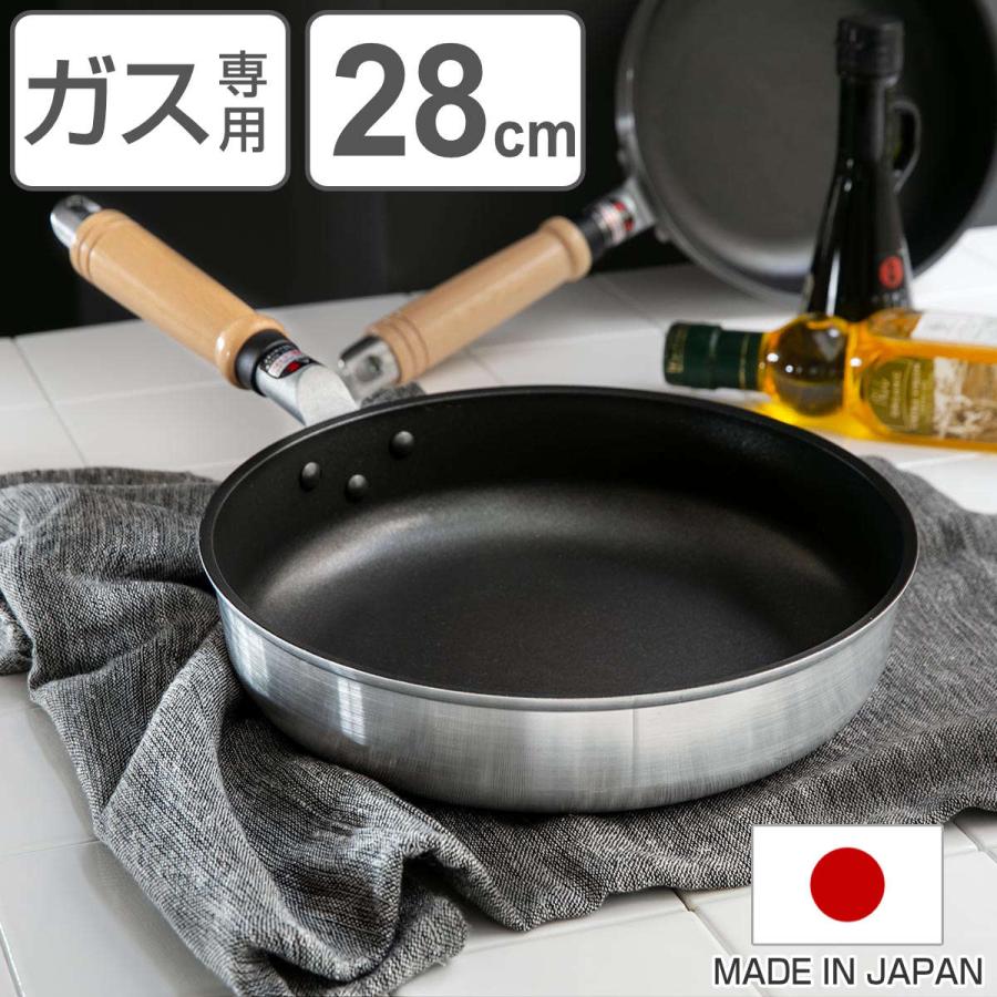 半ライス大盛りさん専用 ハンバーグオムライス - 札幌市、喫茶屋かしさの写真 - トリップ