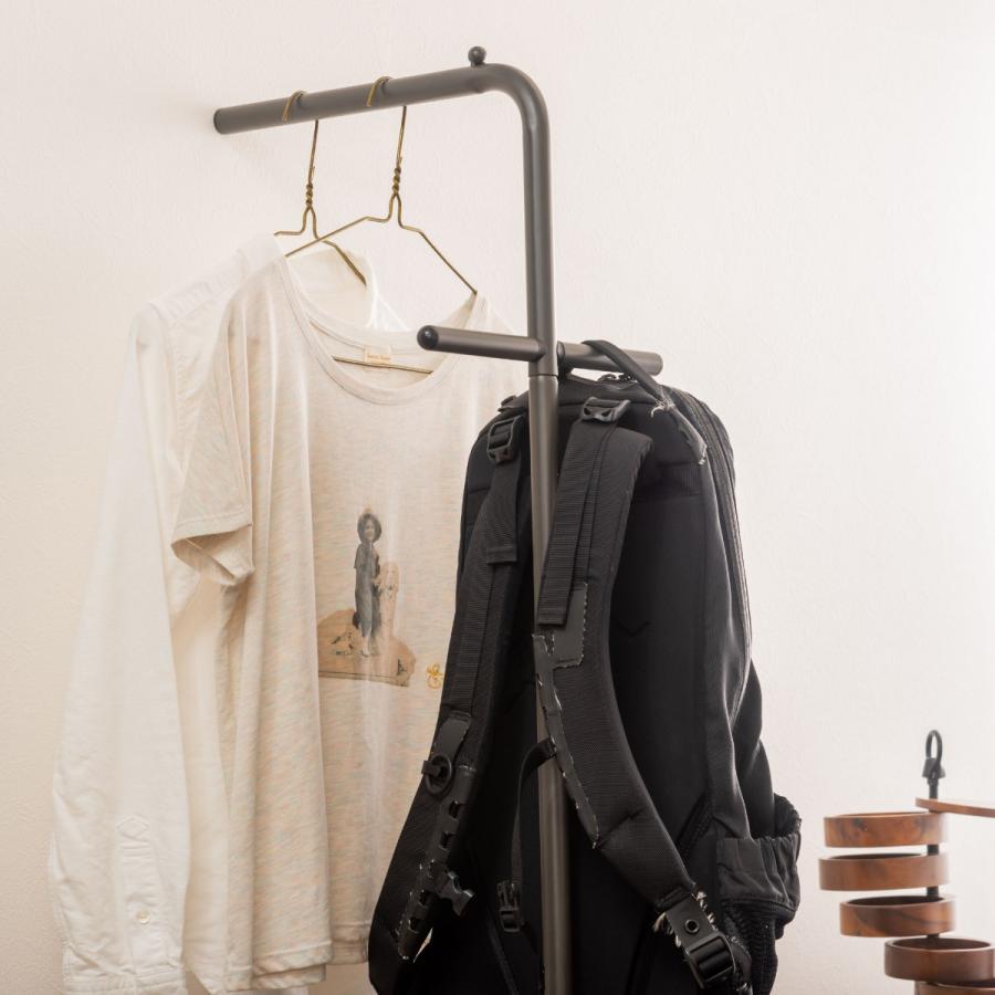 スタイリッシュな角ハンガーラック 金属製 黒 スタイリッシュな角ハンガーラック 金属製 黒