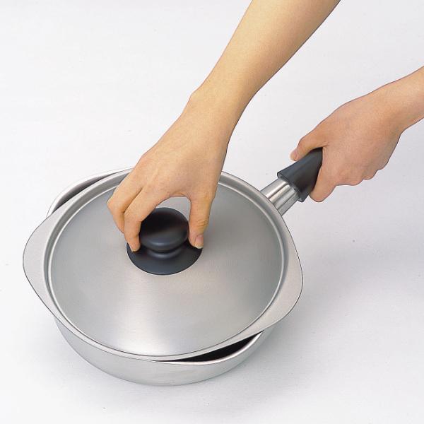 柳宗理 片手鍋 22cm IH対応 蓋付き ツヤ消しタイプ ステンレス 柳宗理 片手鍋 22cm IH対応 蓋付き ツヤ消しタイプ ステンレス