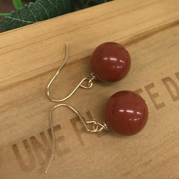 500円均一】レッドジャスパー12mm玉天然石ピアス 金属アレルギー対応  