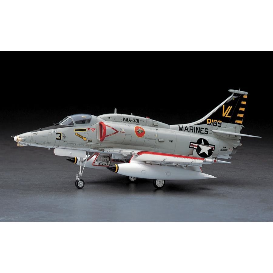 プラモデル完成機　1/48　A-4Mスカイホーク Amazon | ハセガワ 1/48 アメリカ海兵隊 A-4M スカイホーク