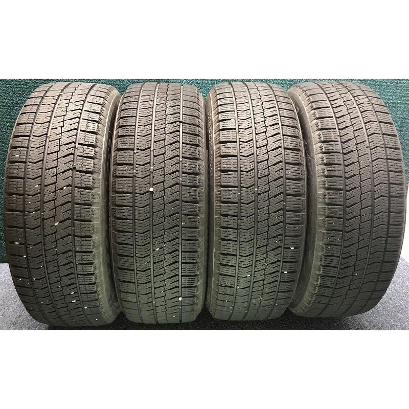 ブリザックVRX2 205/60R16 PCD114.3 5穴4本付