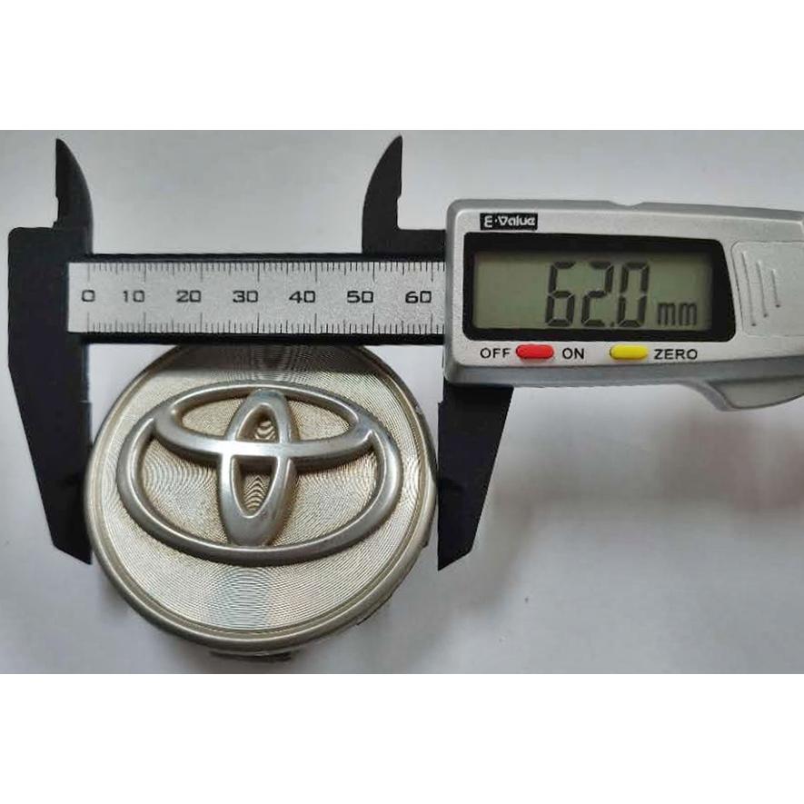トヨタ（TOYOTA） ☆トヨタ 純正 センターキャップ 4枚☆ : タイヤ