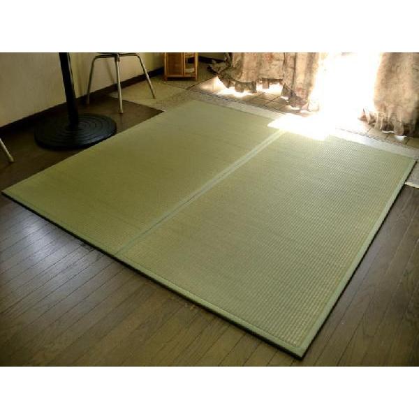 軽量/日本の癒しとくつろぎ/やさしい緑色グリーン。ユニット畳 ２枚セット（２畳分相当）約82×164×1.3cm：防音対策・置き畳・床キズ防止。 節電