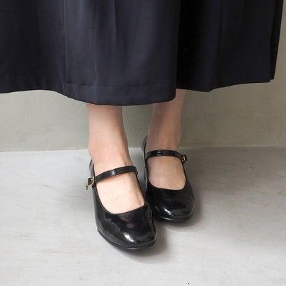 新品未使用】サヴァサヴァ Tストラップパンプス エナメル