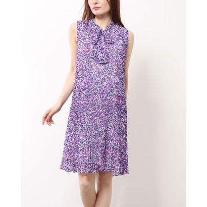 【タグ付き未使用品】DKNY ダナキャランニューヨーク プリーツ ワンピース 4 DKNY（ダナ・キャラン・ニューヨーク） 白地にパープルとネイビー模様