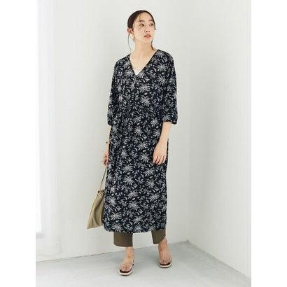 グリーンパークス Green Parks 花柄単色カットワンピース Black ブランド公式 Locomall ロコモール 通販 Paypayモール