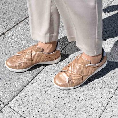 イング Ing スニーカー ゴールド ブランド公式 Locomall ロコモール 通販 Paypayモール