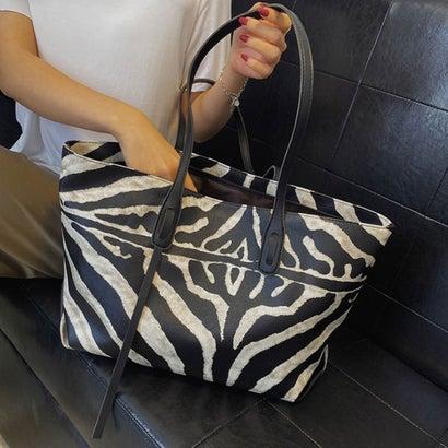 ミニミニストア Miniministore アニマル柄 トートバッグ レディース ゼブラ柄 手提げバッグ 大容量 ウシ柄 肩がけバッグ 韓国風 鞄 た ブランド公式 Locomall ロコモール 通販 Paypayモール