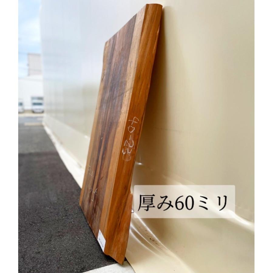 杉　一枚板　≪1100×610×60ミリ≫ |  | 04