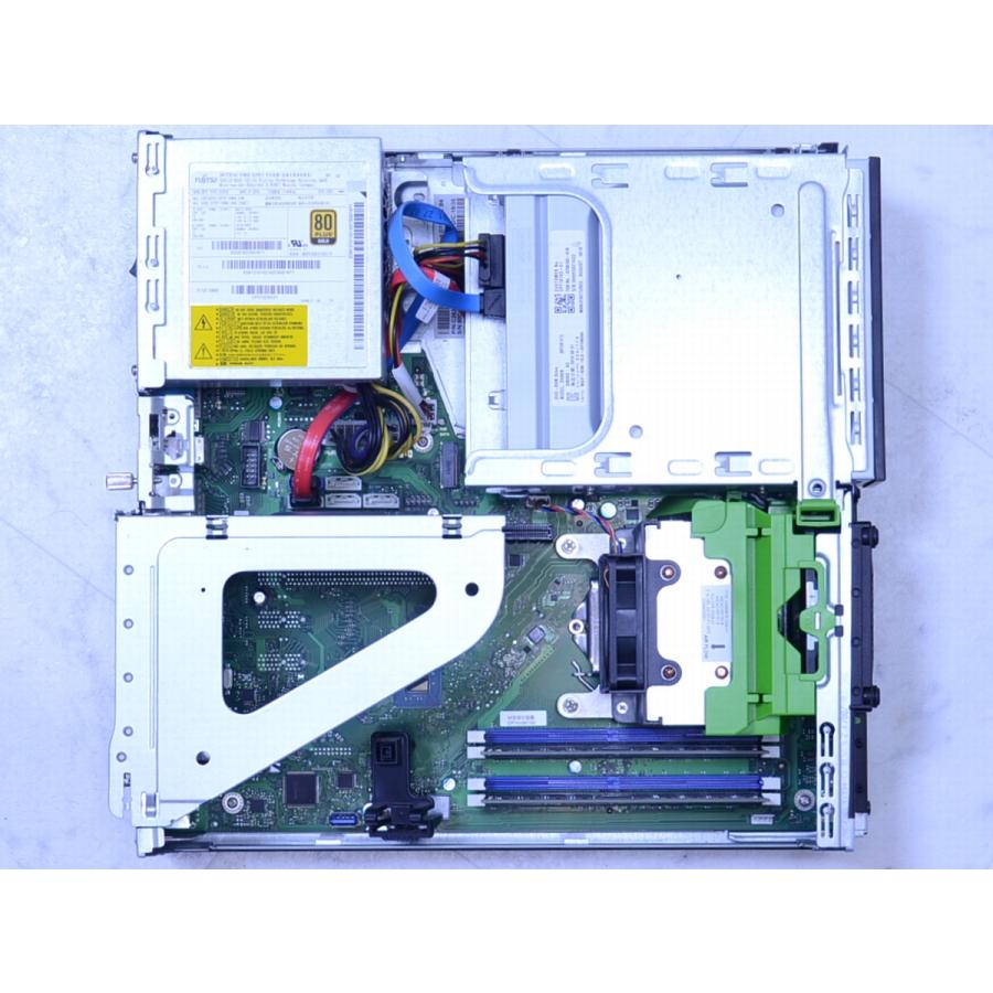 富士通 CELSIUS J550 Fujitsu-Celsius-J550-front-and