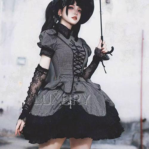 ゴシックロリータ ストライプ刺繍入り セットアップ シャツ＋スカート