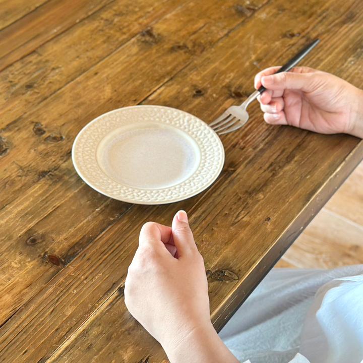 美濃焼　レース　ケーキ皿　取り皿　17cm 生成りホワイト　2枚 レース柄 リム ケーキ皿 取皿 17cm (4色セット)単品よりお買い得 食器