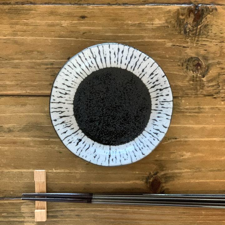 黒潮 小皿 豆皿 日本製 美濃焼 醤油皿 薬味皿 おしゃれ お皿 皿 食器