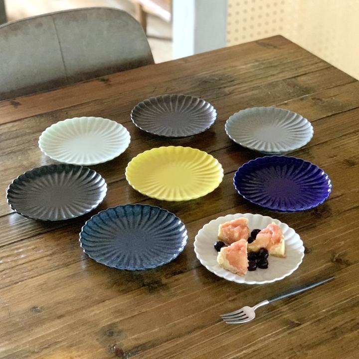 輪花 リンカ 花皿 15.5cm ケーキ皿 パン皿 食器 和モダン 花型 菊型