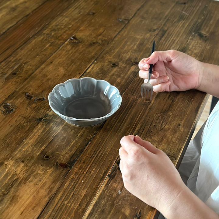 【ゆゆな様リクエスト】362 骨董 アンティーク 染付け 菊花皿 4点おまとめ 菊割の食器の通販|食器のセール・購入なら陶磁庵