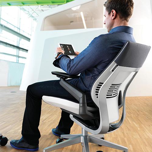 ジェスチャー Steelcase ラップバック ライト/ライト オフィスチェア デスクチェア オフィス 会社 高機能 ハイバック おしゃれ ブラック 黒 白 肘付き 442A40LL｜lookit｜02