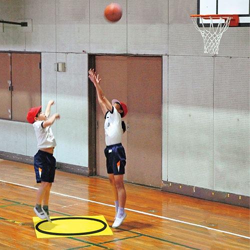 法人限定 バスケットシュートエリアシート 4枚セット リング直径70cm シートバスケットボール ゴール型ゲーム バスケ ボール運動 トーエイライト U 7032 Tl U 7032 Lookit オフィス家具 インテリア 通販 Yahoo ショッピング