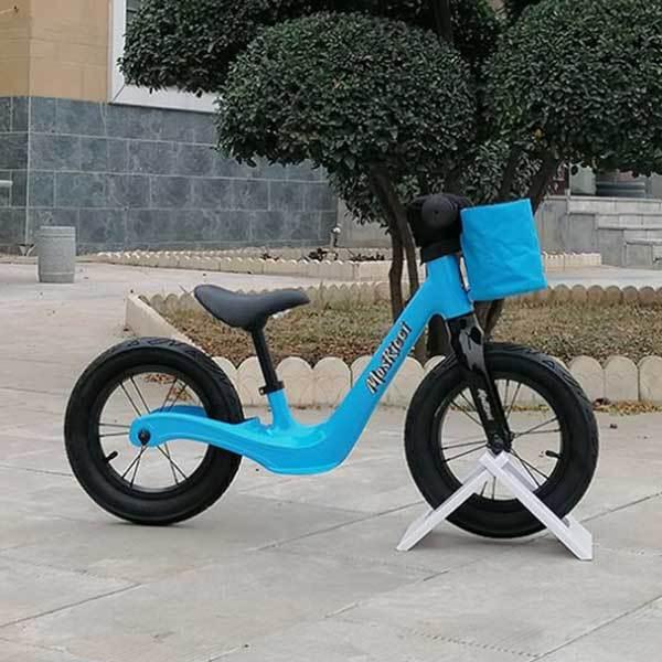 ストライダー スタンド キッズバイク キックバイク 子ども用自転車