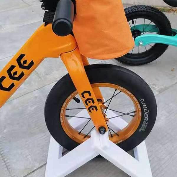 ストライダー スタンド キッズバイク キックバイク 子ども用自転車