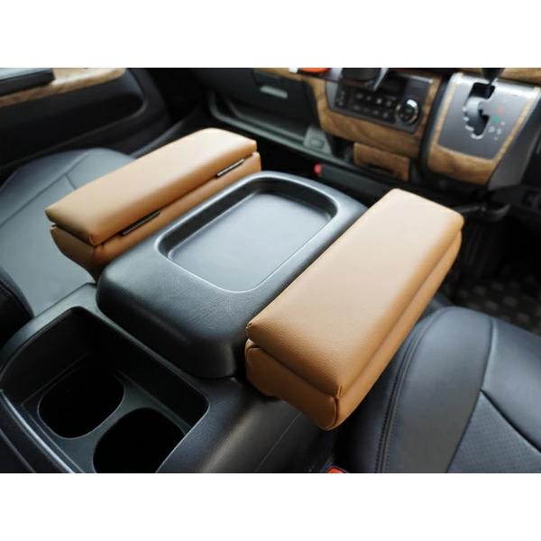 ハイエース 200系  S-GL用 アームレスト コンソール付き 開閉式 キャメル レザー 小物入れ 収納 左右セット 2個 センター | ハイエース | 07