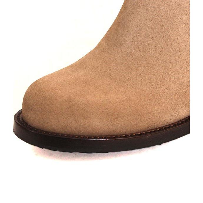 BUTTEROベージュスエード バックル付きブーツ