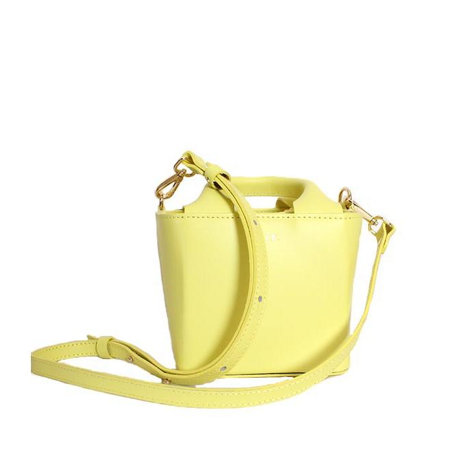 希少モデル　DATE/デイト　CUBO BAG　イエロー　ショルダーバッグ　ハンドバッグ　スムースレザー | D.A.T.E.