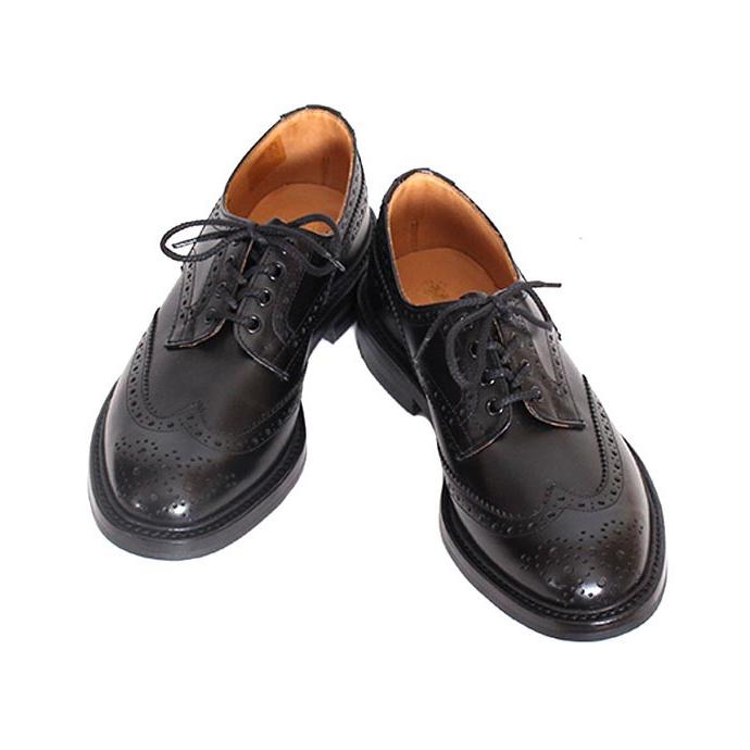 Tricker's トリッカーズ M5633 バートン カントリーシューズ ウィングチップ ブラック ダイナイトソール スムースレザーの画像