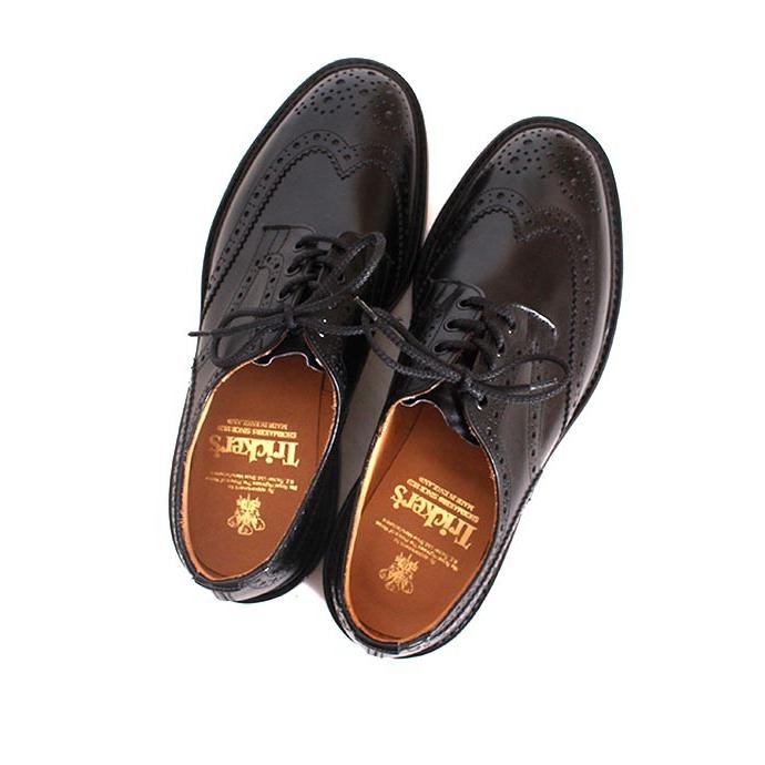 Tricker's トリッカーズ M5633 バートン カントリーシューズ ウィングチップ ブラック ダイナイトソール スムースレザーの画像