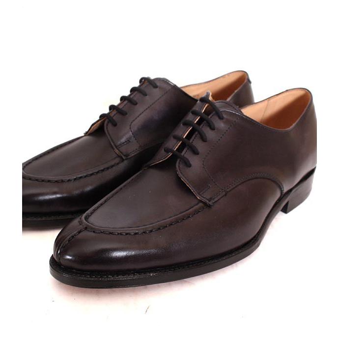 Tricker's トリッカーズ 8126 Uチップ 外羽根仕様 ブラック ミュージアムカーフの画像